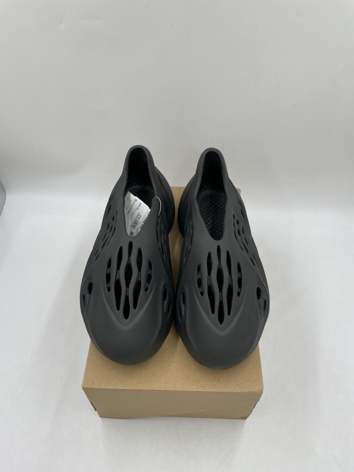 15841 - Adidas Yeezy Foam RNR Onyx | Item Details - AfterMarket