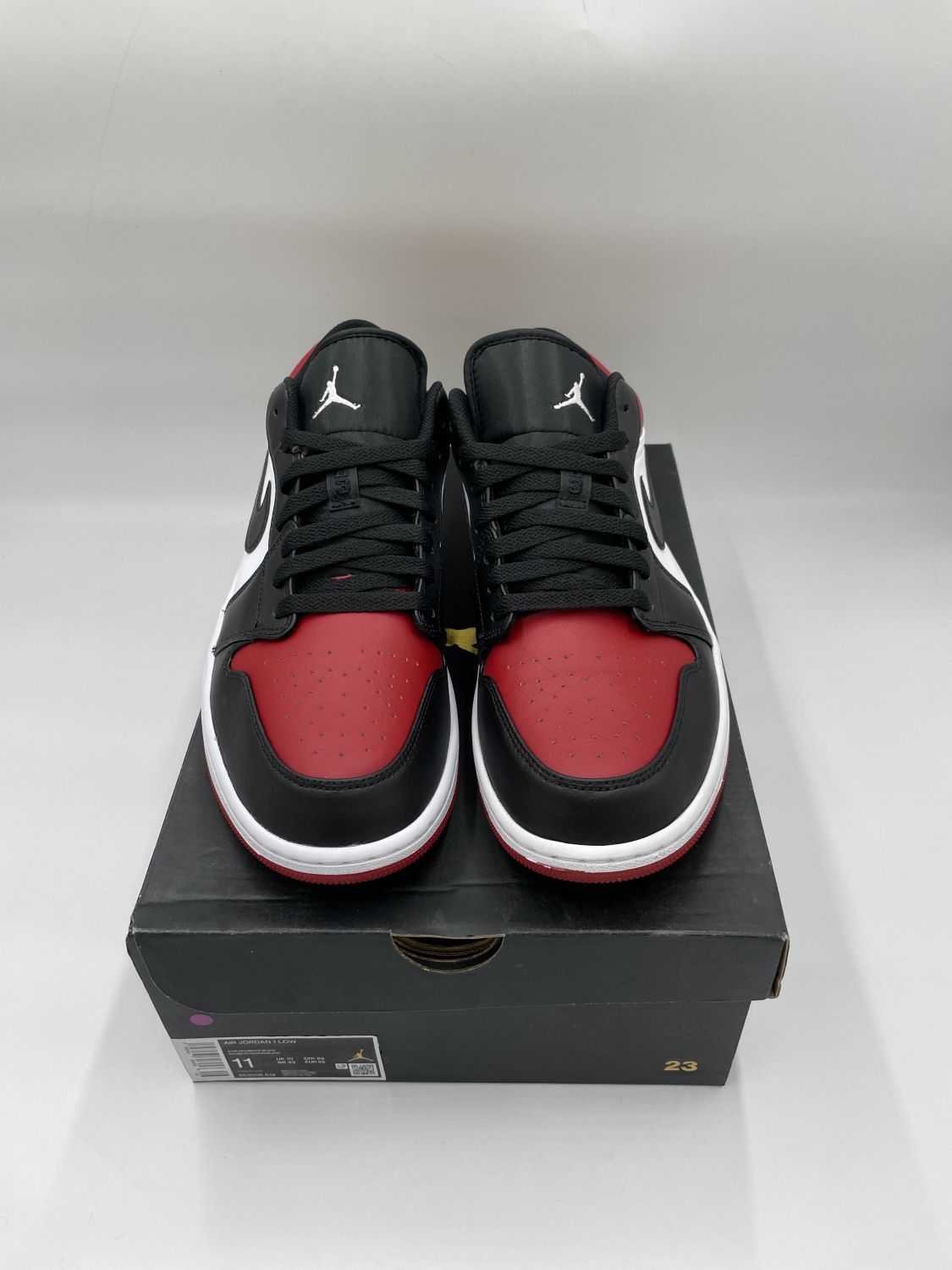 j1 low bred toe