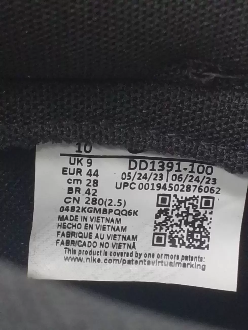 37458 - Nike Dunk Low Retro White Black Panda | Item Details - AfterMarket
